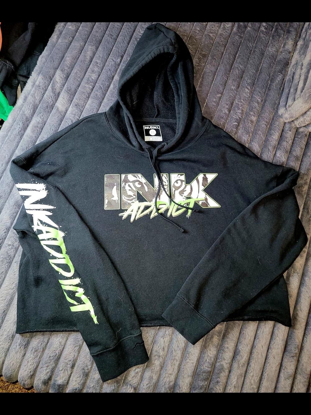 Black Graphic SEMI Cropped Hoodie Sweater with Lime Accent - Addict Logo